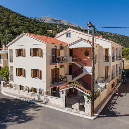 Alexatos Studios & Apartments Agia Efimia Exterior foto