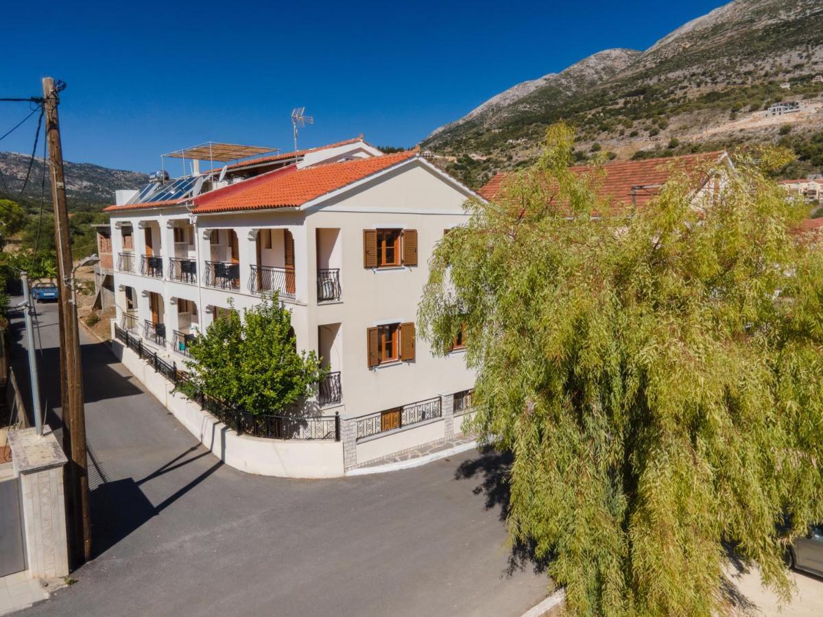 Alexatos Studios & Apartments Agia Efimia Exterior foto