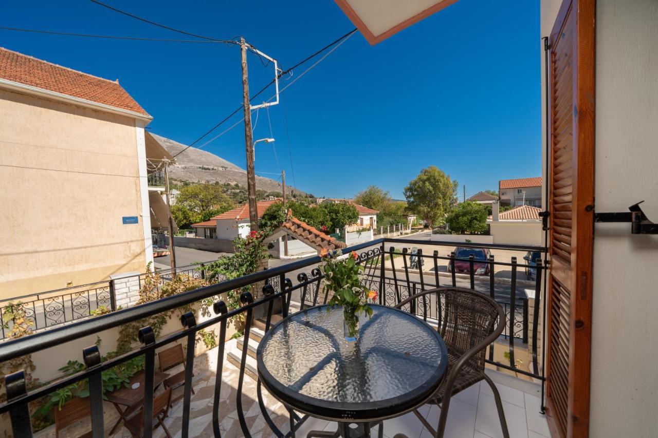 Alexatos Studios & Apartments Agia Efimia Exterior foto